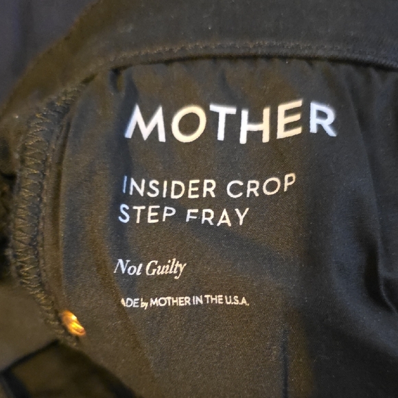 MOTHER The Insider Crop Step Fray Jeans in Not Guilty | Black | Size 24 - Picture 7 of 12